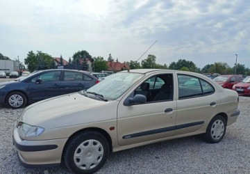 Renault Megane I Sedan 1.4 75KM 1999