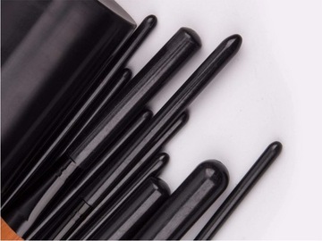 НАБОР ПРОФЕССИОНАЛЬНЫХ КИСТЕЙ ДЛЯ МАКИЯЖА 12 ШТ.