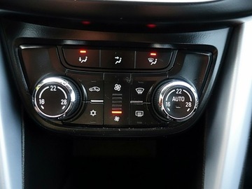 Opel Zafira C Tourer Facelifting 1.4 Turbo 140KM 2016 Opel Zafira 7-osób Kraj Bezwypadkowy SERWISOWANY, zdjęcie 20