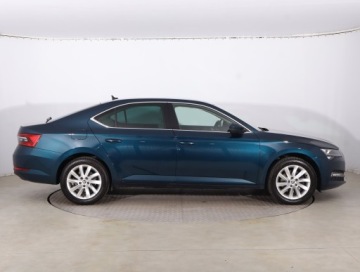Skoda Superb III Liftback Facelifting 2.0 TDI SCR 200KM 2020 Skoda Superb 2.0 TDI, Salon Polska, Serwis ASO, zdjęcie 5