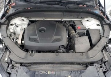 Volvo XC60 II Crossover T6 310KM 2019 Volvo XC 60 Auta z USA - Zapytaj o wiecej ofert 2.0 Benzyna 310KM, zdjęcie 12