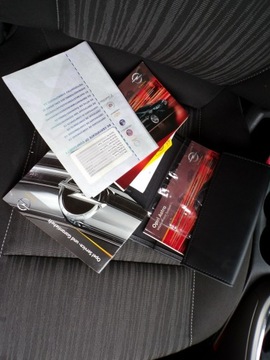 Opel Astra J Hatchback 5d 1.6 Twinport ECOTEC 115KM 2010 Opel Astra KLIMATYZACJA, zdjęcie 23