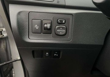 Toyota Verso Minivan Facelifting 1.6 Valvematic 132KM 2016 Toyota Verso 1.6 33.000KM GWARANCJA ZAREJESTROWANA Kamera navi 2KPL KOL, zdjęcie 31