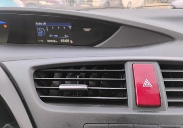 Honda Civic IX Hatchback 5d 2.2 i-DTEC 150KM 2012 Honda Civic 2012r, 2.2 CDTI. Lekko uszkodzony lewy przod. Jezdzi. 2.2, zdjęcie 12