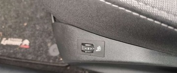 Peugeot 208 I Hatchback 5d Facelifting 1.2 PureTech 82KM 2016 Peugeot 208 Peugeot 208 1.2 PureTech Allure 1.2 Benzyna 82KM, zdjęcie 15