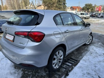 Fiat Tipo II Hatchback 1.6 MultiJet 120KM 2017 Fiat Tipo Swiatła Led. Kamera cof. Navigacja., zdjęcie 5