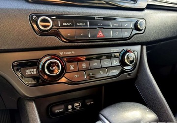 Kia Niro I Crossover 1.6 GDi Hybrid 141KM 2016 Kia Niro Bezwypadkowy, FV23, KredytowanieLeasing, gwarancja 12m gethelp, zdjęcie 18