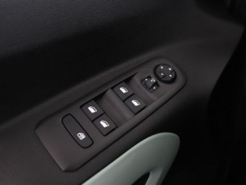 Citroen Berlingo III Osobowy M 1.2 PureTech 110KM 2019 Citroen Berlingo Navi Hak Czujniki parkowania, zdjęcie 34