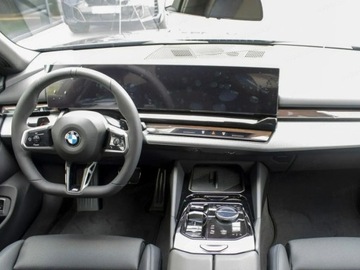 BMW Seria 5 G90-91 2025 BMW Seria 5 520i M Sport 2.0 208KM, zdjęcie 5