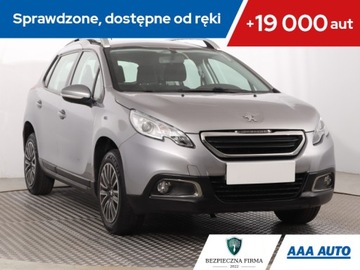 Peugeot 2008 I SUV 1.2 PureTech 82KM 2015 Peugeot 2008 1.2 PureTech, Salon Polska