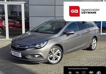 Opel Astra K Hatchback 5d 1.4 Turbo 125KM 2016 Opel Astra 1.4 PB 125KM Dynamic IntelliLux Salon PL Serwis ASO Gwarancja