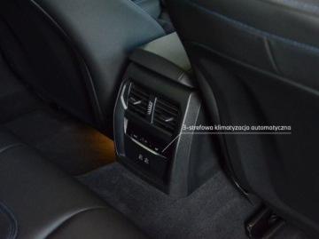 BMW Seria 3 G20-G21 Touring 2.0 330e 292KM 2023 BMW Seria 3 330e xDrive Touring 2.0 Hybryda Plug-in 292KM, zdjęcie 15