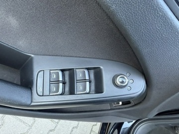 Audi A4 B8 Avant Facelifting 2.0 TDI 177KM 2014 Audi A4 Avant Navi*Klimatronik*, zdjęcie 26