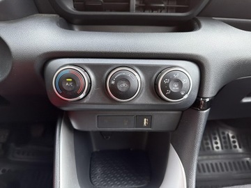 Toyota Yaris IV Hatchback 1.0 VVT-i 72KM 2022 Toyota Yaris 1.0 Comfort IV (2020-) 1.0 Comfort, zdjęcie 17