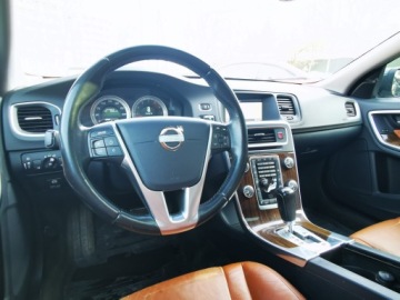 Volvo S60 II Sedan 3.0 T6 304KM 2012 VOLVO S60 II AWD, 305KM, T6, Dokumentacja pochodzeniowa, zdjęcie 6