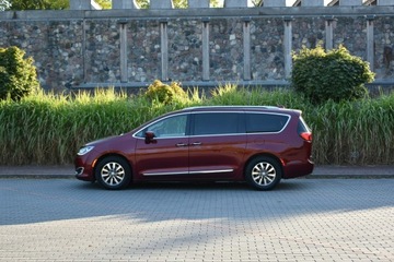 Chrysler Pacifica II 3.6 V6 291KM 2020 Chrysler Pacifica 3.6 GAZ 2020r. Touring L Plus, zdjęcie 3