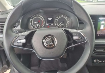 Skoda Kamiq Crossover 1.0 TSI 95KM 2023 Skoda Kamiq Skoda Kamiq Ambition 1.0 TSI 110 KM Czujniki LED Clima, zdjęcie 18