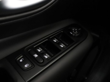 Jeep Renegade SUV Facelifting 1.0 GSE T3 Turbo 120KM 2020 Jeep Renegade klima auto navi czujniki parkowania, zdjęcie 31