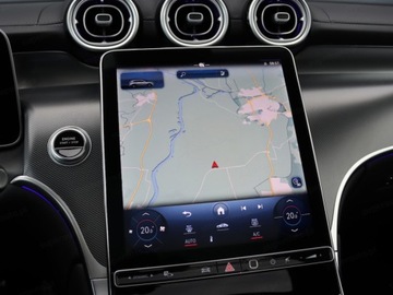 Mercedes GLC C254/X254 Coupe 2.0 200 204KM 2025 MERCEDES-BENZ GLC 200 4-Matic AMG Line 2.0 (204KM) 2025, zdjęcie 7