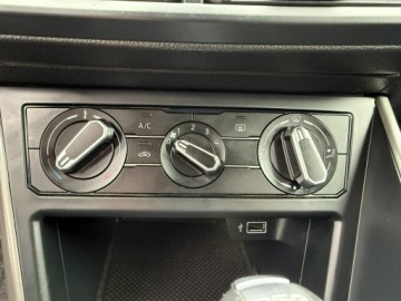 Volkswagen Polo VI Hatchback 5d 1.0 TSI 95KM 2018 Volkswagen Polo Automat Dsg. Navigacja. Led. Radar, zdjęcie 20