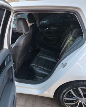 Volkswagen Golf VII Hatchback 3d 2.0 TDI-CR DPF 150KM 2014 Volkswagen Golf Volkswagen Golf 2.0 BlueTDI Highline 2.0 Diesel 150KM, zdjęcie 14