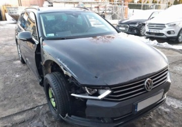 Volkswagen Passat B8 Variant 2.0 TDI BlueMotion SCR 150KM 2019 Volkswagen Passat Cena Brutto 2.0 Diesel 150KM, zdjęcie 6