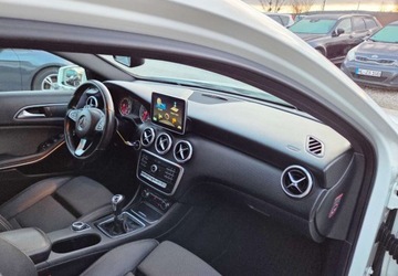 Mercedes Klasa A W176 Hatchback 5d Facelifting 180 122KM 2016 Mercedes-Benz Klasa A 1,6 Ben 122 km AMG 6 -biegow 1.6 Benzyna 122KM, zdjęcie 9