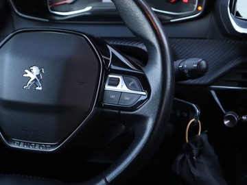 Peugeot 208 II Hatchback 1.2 PureTech 75KM 2020 Peugeot 208 1.2 PureTech, Salon Polska, zdjęcie 18