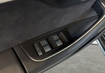 Audi A8 D5 S8 4.0 TFSI 571KM 2021 Audi S8 L 4.0TFSI V8 biturbo 571KM tiptronic Quattro 2021 r. 4.0 Benzyna, zdjęcie 35