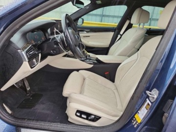 BMW Seria 5 G90-91 2023 BMW Seria 5 2023 BMW M550XI 4.4 Benzyna 523KM, zdjęcie 6