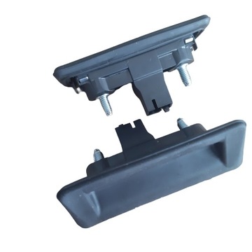 КНОПКА ПЕРЕКЛЮЧАТЕЛЯ НА РУЧКЕ ЗАДНЕЙ ДВЕРИ SKODA ROOMSTER 2