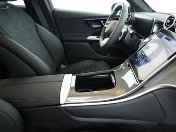 Mercedes GLC C254/X254 2025 GLC Coupe 200 4-Matic AMG Line 2.0 (204KM) 2025, zdjęcie 10