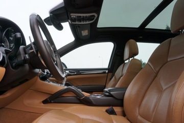 Porsche Cayenne II SUV Facelifting 4.2 D 385KM 2016 Porsche Cayenne Salon PL 4.2 V8 Panorama Tempomat Asyst. park z kamera, zdjęcie 7