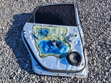 DVEŘE LEVÉ ZADNÍ TOYOTA PRIUS III 2009-2015