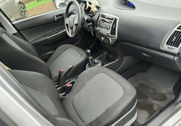 Hyundai i20 II Hatchback 5d 1.2 84KM 2014 Hyundai i20 Hyundai i20 1.2 BlueDrive Classic 1.2 Benzyna 84KM, zdjęcie 13
