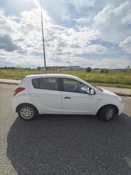 Hyundai i20 I Hatchback 5d Facelifting 1.2 DOHC 85KM 2012 Samochód osobowy HYUNDAI i20 1.2 benzyna 78KM, zdjęcie 17