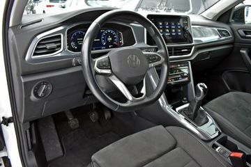 Volkswagen T-Roc I SUV Facelifting 1.5 TSI ACT 150KM 2022 Volkswagen T-Roc Bezwypadkowy / Salon Polska /, zdjęcie 9