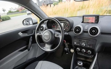 Audi A1 I Hatchback 3d 1.6 TDI 105KM 2011 Audi A1 3-drzwiowe 1.6TDI 105KM Navi Ledy Xenon Alu Pdc Po Serwsie 1.6, zdjęcie 25