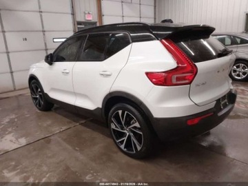 Volvo XC40 2021 Volvo XC 40 2.0 T5 250 KM, 4x4, R-Design, mala szkoda, import USA 2.0, zdjęcie 2