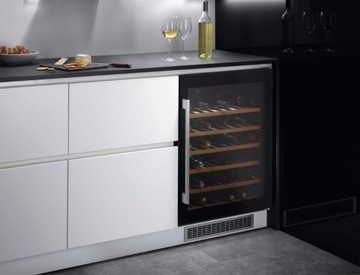 AEG SWB66001DG холодильник для вина