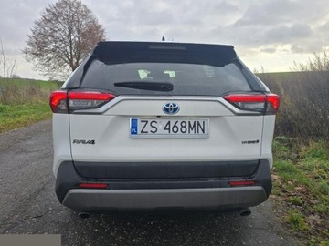 Toyota RAV4 V SUV 2.5 Hybrid Dynamic Force 218KM 2020 Toyota RAV4 2.5 Hybrid Comfort 4x2 218KM 2024r, zdjęcie 13
