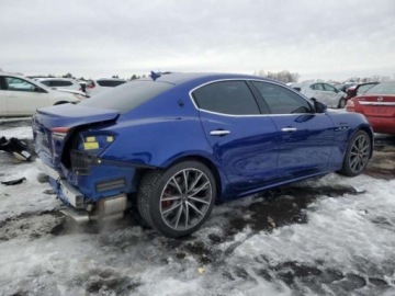 Maserati Ghibli III 2022 Maserati Ghibli Modena, 2022r., 4x4, 3.0L 3.0 Benzyna 424KM, zdjęcie 2