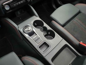 Ford Kuga III SUV Plug-In Facelifting 2.5 PHEV 243KM 2025 Od ręki - ST-Line X 2.5 PHEV 243KM / Pakiet Winter, Hak, Dach panoramiczny, zdjęcie 8