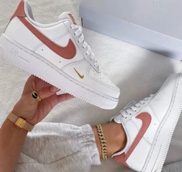 Buty Nike Air Force 1 '07 CZ0270-103 białe 39