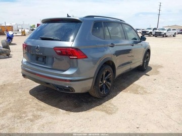 Volkswagen Tiguan II 2023 Volkswagen Tiguan 2023 Volkswagen Tiguan 2.0T SE R-Line Black FWD 2.0 184KM, zdjęcie 7