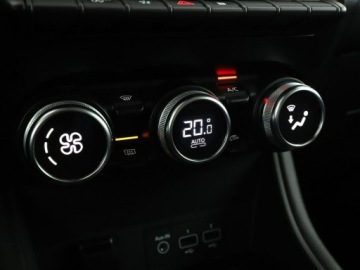 Renault Captur II Crossover 1.0 TCe 100KM 2020 Renault Captur Intens kamera navi klima-auto, zdjęcie 26