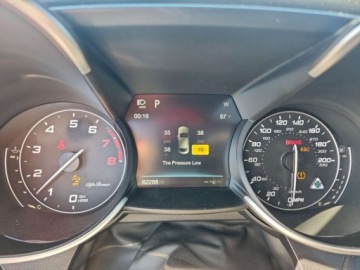 Alfa Romeo Giulia II 2017 Alfa Romeo Giulia Quadrifoglio 2017 2.9 Benzyna 505KM, zdjęcie 9