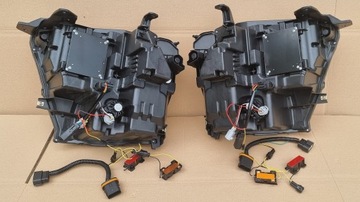Ford Ranger Raptor T9 2022- lampy LED reflektory L+R