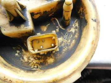 BMW E46 2.0D 99R ČERPADLO PUMPIČKA PALIVA 228214002