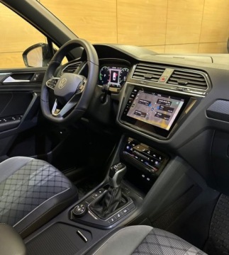 Volkswagen Tiguan II SUV Facelifting 2.0 TDI 200KM 2021 Volkswagen Tiguan Pelna oferta na R-CARS.pl 2.0 Diesel 200KM, zdjęcie 8